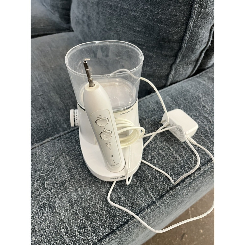 PARTS Waterpik Sonic Fusion 2.0 Electric Toothbrush Flosser SF-03 FOR PARTS ONLY